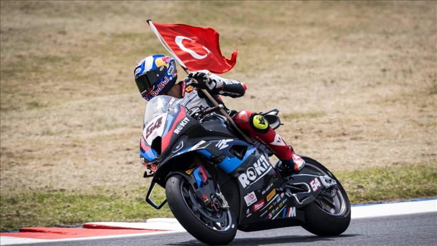 Toprak Razgatlıoğlu tarih yazdı! Üçüncü kez Dünya Superbike şampiyonu oldu! 6